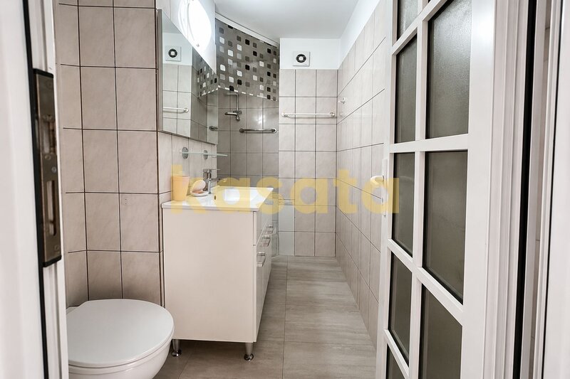 Decebal, rond Alba Iulia, 4 camere, 111.7 mp, bloc 1993, etaj 6/8, centrala