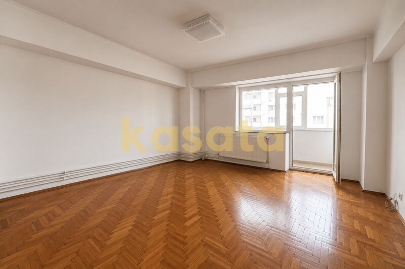 Decebal, rond Alba Iulia, 4 camere, 111.7 mp, bloc 1993, etaj 6/8, centrala